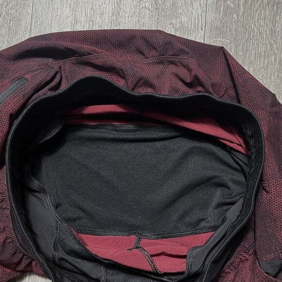 Lululemon T.H.E Burgundy And Black Unlined Shorts  Mens Medium 10” Inseam - Picture 6 of 10